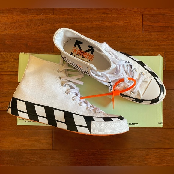 Gently Used Off White Converse size 6.5 M or 8.5 W - Picture 1 of 8